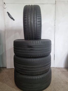 Літні шини комплект 235/35 R19 91Y XL Pirelli Pzero